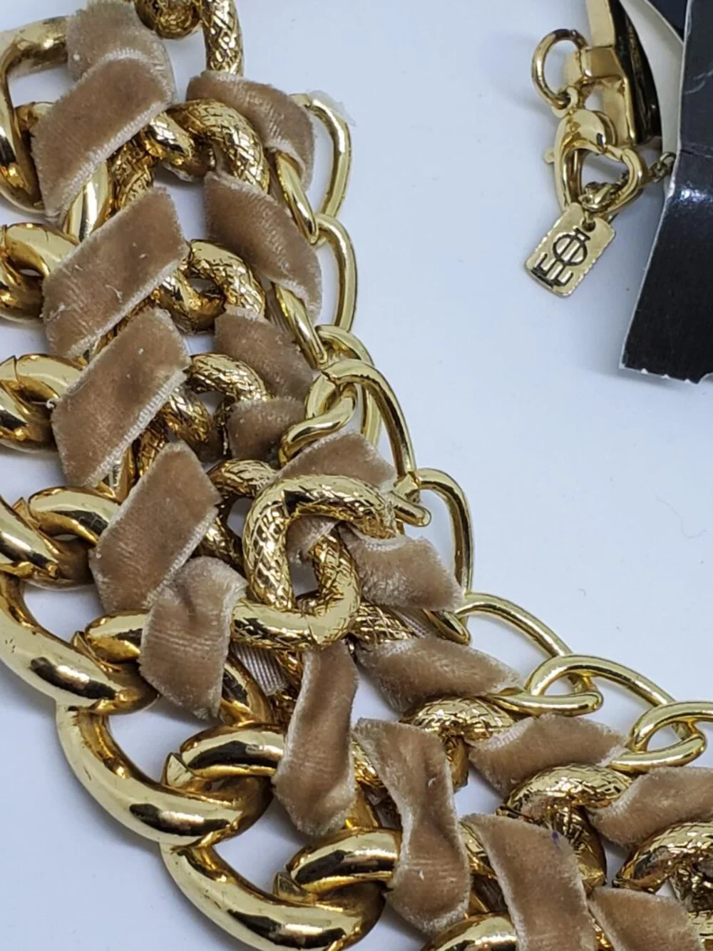 NWT Wide Gold Chain Choker Statement Collar Necklace with Velvet Ribbon Wrap